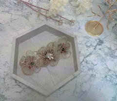 No.15   オーガンジービーズ刺繍バレッタ（ベージュ）　お花のヘアアクセサリー