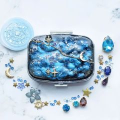 ギャラクシードリーム・ピルケース　ハンドメイドピルケース　ハンドメイドレジン　レジンピルケース　小物入れ　薬入れ
