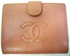 シャネルCHANEL二つ折り財布ピンクベージュ キャビアスキン ガマグチ小銭入付