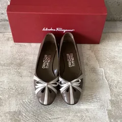 最終お値下げ⭐︎フェラガモ ヴァラ　フラットシューズ 5.5 2025年最新】Salvatore Ferragamo レディース フラットシューズ