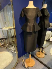 (ウェディングドレス (クリーンアップ) ブラックワンピース セットアップ ／ 披露宴 ウェディングフォトグラフィー プロダクションドレス