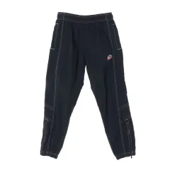 L Nike(ナイキ） シグネチャーロゴ 黒 ステッチ ジョガーパンツ スウェットパンツ