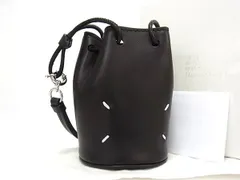 ■新品■未使用■ Maison Margiela メゾン マルジェラ ラムスキン バッグモチーフ キーホルダー チャーム ブラック系 BJ1046のサムネイル