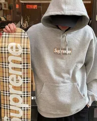 2025年最新】supreme バーバリーの人気アイテム - メルカリ