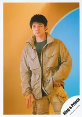 【中古】生写真(ジャニーズ) King ＆ Prince/岸優太/膝上/アルバム「Made in」MV＆ジャケ写オフショット/公式生写真