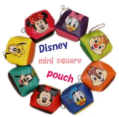 ディズニーキューブ型ミニポーチ ミニポーチ ポーチ スクエアポーチ キューブ型 ディスニー 小物入れ 小銭入れ お菓子入れ アクセサリー入れ ボールチェーン付き 手のひらサイズ ミッキー ミニー ドナルド デイジー チップ デール プルート グーフィー