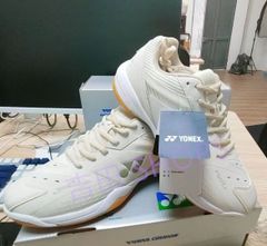 【人気商品】[未使用] YONEX ヨネックス パワークッション65Z C-90 SHB65Z3Y バドミントンシューズ