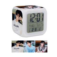 ジュノ 2PM カラフルスクエアクロック アラーム付き デジタル 置き時計 時計 目覚まし時計 韓流 グッズ mp013-1