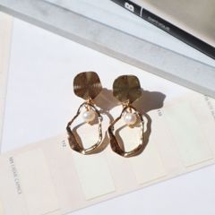 ニュアンスイヤリング 痛くない 淡水パール ゴールド シンプル 個性的