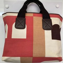 BALLYキャンパストートバッグ　（幾何学模様）　ピンク