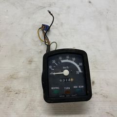 当時物　希少　Kawasaki　650w 1 スピードメーター　ジャンク 当時物 希少 Kawasaki 650w 1 スピードメーター ジャンク - メルカリ