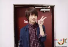 【中古】生写真(ジャニーズ) 7WEST/竹本慎平/横型・衣装紺・上半身・ピース・関西ジャニーズJr.春休みスペシャルコンサート2012/公式生写真