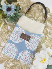 《再販♪》爽やかブルーの紫陽花スマホショルダー ハンドメイド　スマホケース 草花　植物　アジサイ　梅雨　2WAY サコッシュ　北欧　帆布