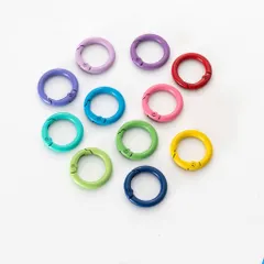 カラフル キーリング キーホルダー 16個 全16色 カラビナ リング型 丸形 金属製 シンプル パーツ 多用途 アクセサ