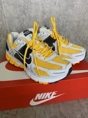 【中古】NIKE ﾅｲｷ ZOOM VOMERO ｽﾞｰﾑ ﾎﾞﾒﾛ 5 ｲｴﾛｰ ﾌﾞﾗｯｸ 25.5CM 33910510