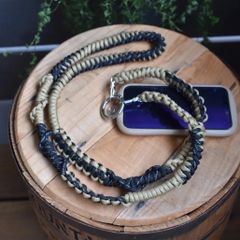 パラコード　パラコードストラップ　ショルダーストラップ　スマホショルダー　ブラック×ベージュ