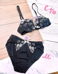 ブラック刺繍ブラ＆ショーツセット(C70 M)   T048