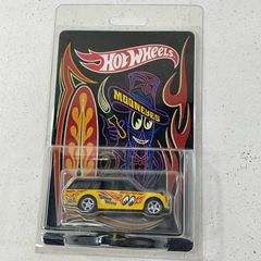 Amazon.com: Hot Wheels RLC Exclusive Custom '72 Datsun 240Z