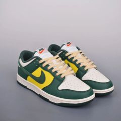 NIKE ナイキ  W DUNK LOW SE Noble Green ウィメンズ ダンク ノーブルグリーン ローカット スニーカー