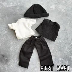 オビツ11　ニット帽+Tシャツ+ベスト+ボトムス　ねんどろいどどーる　オーバーサイズ　大きめサイズ