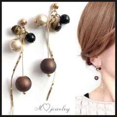 ブラウン　ビーズ　2点目より半額　ハンドメイドピアス　イヤリング