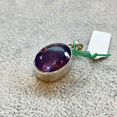 ペンダントトップ アメジスト 925 パープル レディース メンズ ユニセックス デザインリング ハンドメイド 手作り 一点もの 天然石 オーバルカット 高品質ジュエリー クラシックデザイン 上品 シンプル ギフト エレガント