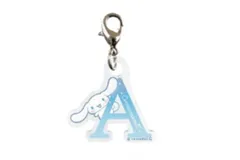 ティ【送料無料】【日本製】【サンリオキャラクターズ】ミニっとイニシャルチャーム【A】【シナモロール】【シナモン】【キーホルダー】【キーリング】【チャーム】【鍵】【雑貨】【グッズ】【かわいい】