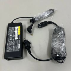 ACアダプター　FUJITSU  SEB80N2-19.0   富士通