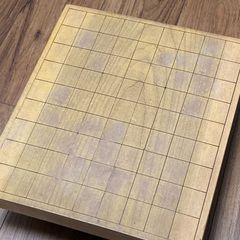 脚付き将棋駒　盤の厚み4cm　早期売り切りします　脚の裏に削れあり