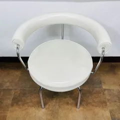 新年特別価格！正規品！カッシーナ　LC7 レザー　ブラックフレーム Cassina（カッシーナ）7 FAUTEUIL TOURNANT, DURABLE|カッシーナ