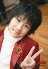 【中古】生写真(ジャニーズ) Hey! Say! JUMP/森本龍太郎/バストアップ・衣装赤白・左手ピース/デビュー＆ファーストコンサートいきなり!in東京ドーム