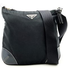 PRADA プラダ チェーンショルダー キルティングバッグ 三角プレート 黒 希少 プラダ キルティング チェーン 三角ロゴ ショルダーバッグ