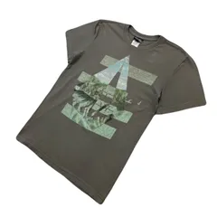 ボルコム 半袖 Tシャツ オリーブ メンズSサイズ 【 フロント ビッグロゴ 】 VOLCOM やや細身 きれいめシルエット ●I368