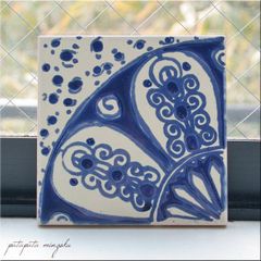 タイル　チュニジアタイル   J  手描き  Ｓ  パタパタ民族  チュニジア  雑貨  小物