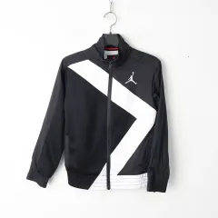 134 /キッズ NIKE(ナイキ) ジョーダン ジップアップ ジャケットのサムネイル