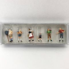 Nゲージ Preiser/10443 HO 1/87 水飲み場で休憩するハイカー - メルカリ