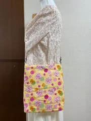 和風小物　ハンドメイド　和柄ショルダーバック　クリーム色系