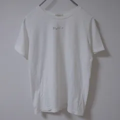 【earth music＆ecology】アースミュージックアンドエコロジー　オフホワイト　Ｆ　半袖Tシャツ　トップス　ロゴ　みゅうじっく　シンプル　カジュアル