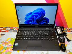 美品・超軽量 U939/B バッテリー元気 富士通ノートPC Windows11