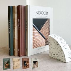 ディスプレイブック ハードカバー 洋書 インテリア フェイクブック ダミー洋書 ダミーブック 撮影小物 小道具 イミテーションブック 1冊 本 ブック おしゃれ 置き物 雑貨 スタジオ インスタ 英語 海外 雑誌 カフェ 美容室 サロン モデルルーム 内装