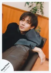 【中古】生写真(STARTO) King ＆ Prince/永瀬廉/バストアップ/シングル「愛し生きること / MAGIC WORD」MV＆ジャケ写オフショット/公式生写真