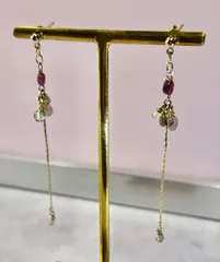 天然石⭐️トルマリン、フローライトの揺れるチェーンピアス＊誕生石
