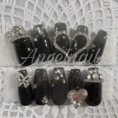 ネイルチップ　ワンホン　ちゅるん　フラッシュネイル　ブラック　キラキラ　韓国ネイル　量産型　地雷　フレンチガーリー