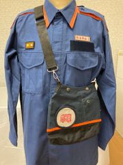 ８６．🚒活動服ショルダーバック（アップサイクル商品）🚒