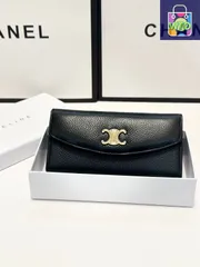 【今日特価】C?line セリーヌ クラシック二つ折りウォレットシリーズ 精巧な仕上げに優れる