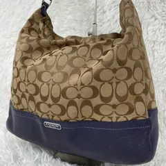 COACH ワンショルダーバッグ　肩掛け　シグネチャー　レザー