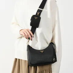 PRADA プラダ バッグ Re-Edition 2005 サフィアーノレザー 1BH204 NZV レディース ショルダー ブラック ポーチ付 キーリング トライアングルロゴ モード オケージョン