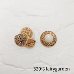 329♡個性派ヴィンテージボタンアシンメトリー（一点物）ピアスイヤリング大ぶり