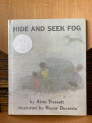 HIDE AND SEEK FOG　きりのなかのかくれんぼ　アルビン・トレッセルト ロジャー・デュボアザン 　霧　濃霧　ビンテージ絵本　英語絵本