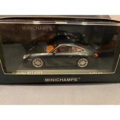 PORSCHE 911 GT3 2003 色：Grey metallic メーカー：ミニチャンプス